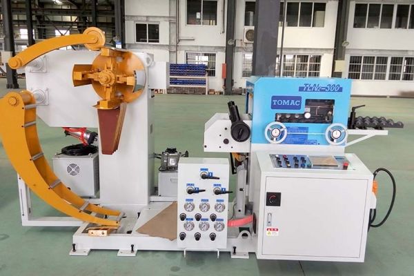 Cấp phôi NC 3 in 1 TLN2 Series Rộng: 300-800mm, Dày: 0.5-3.2mm